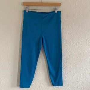 Gap GapFit Ribbed Cropped Leggings Medium Petite